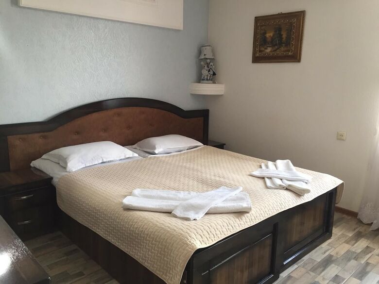 Hotel City