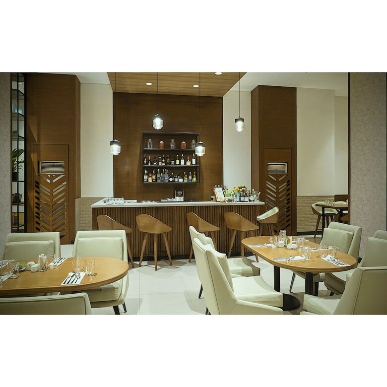 Summit Hotel Greenhills