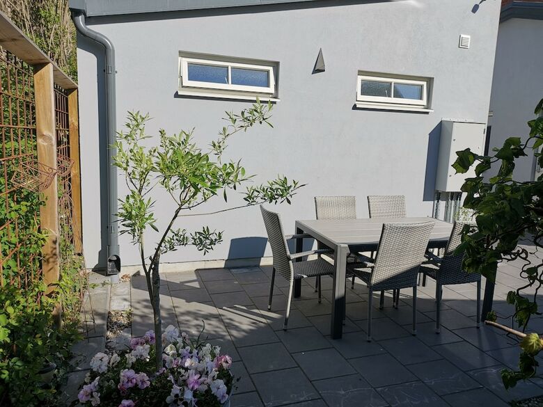 Pax Apartments