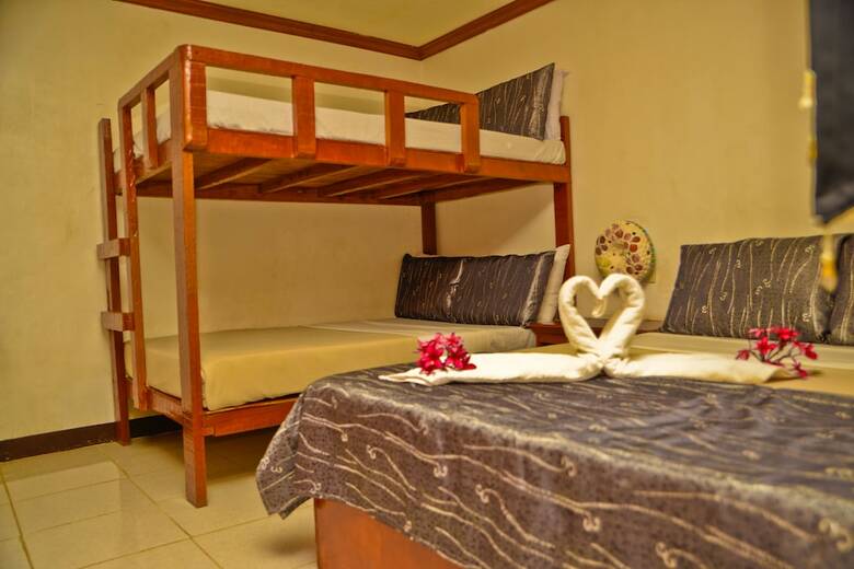 Hotel Heart Of D' Ocean Beach Resort