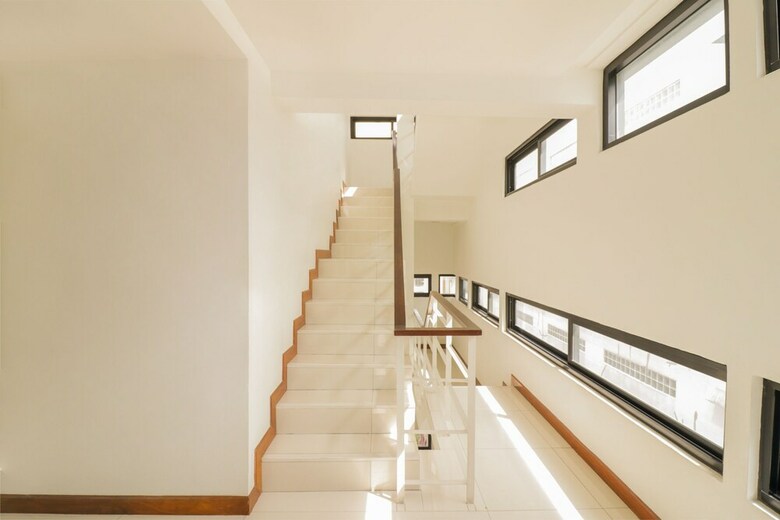 Oyo 225 Premier Place Hotel