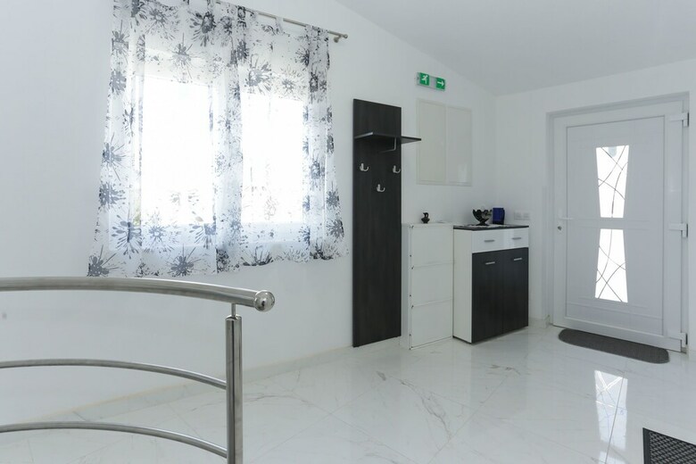 House Ivica