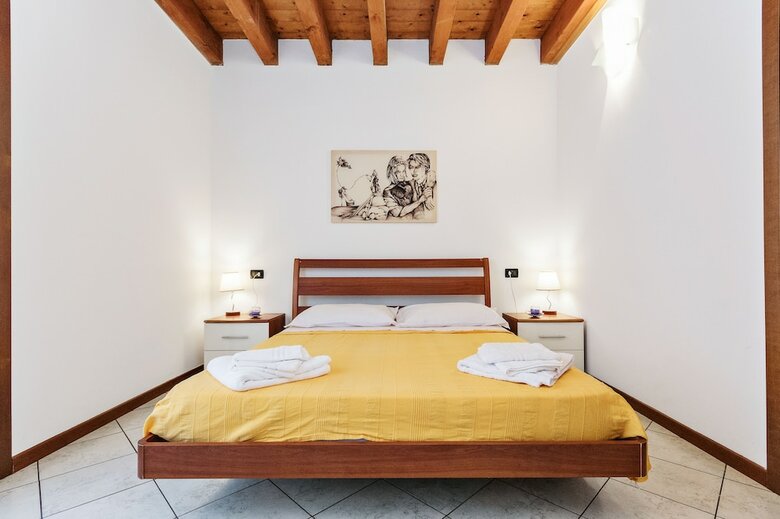 Apartamento Peschiera - Martiri Del Lavoro