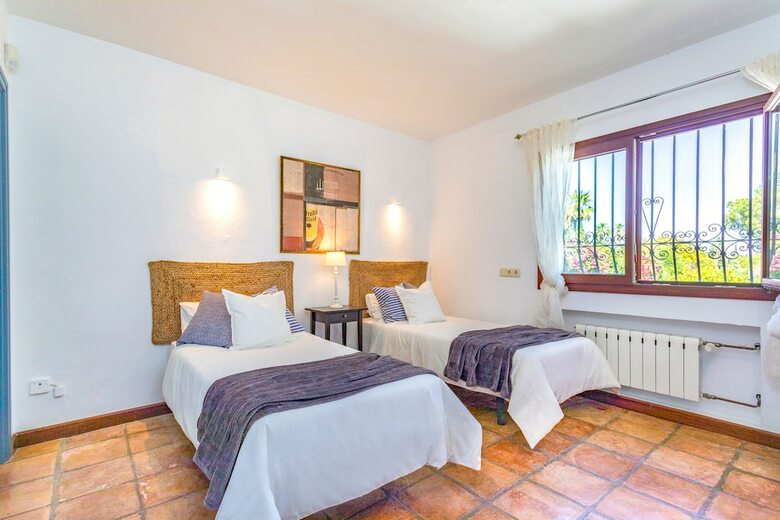 Oleholidays Villa Mediterranea Urb. Sierra Blanca
