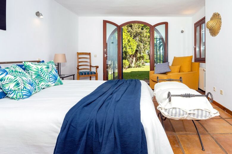 Oleholidays Villa Mediterranea Urb. Sierra Blanca