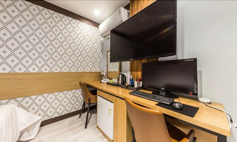 Shincheon Ramon Hotel