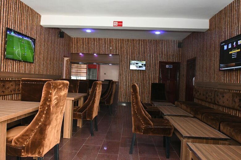 Hotel Goodview Suites& Apartments