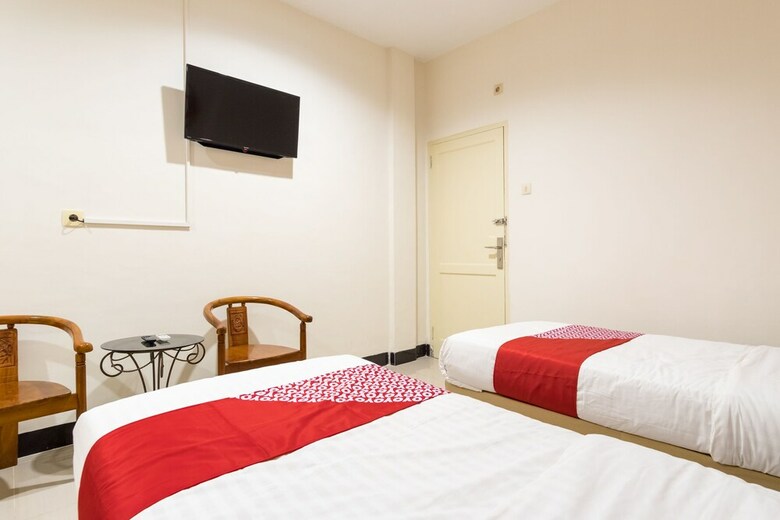 Hostal Oyo 553 Gentala Hotel