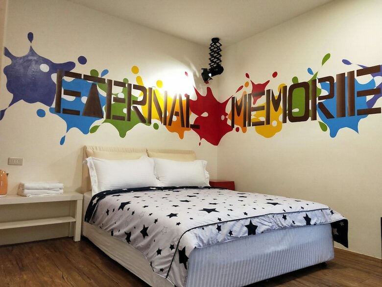 Hotel Rainbow Promise