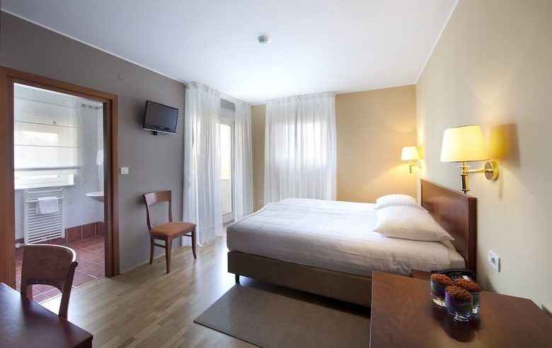 Hotel Villa Kapetanovic