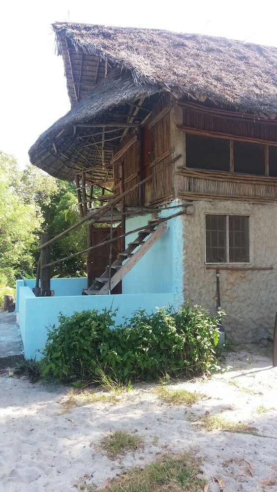 Hotel Mafia Beach Resort