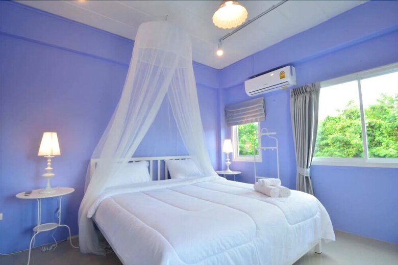 Day II Hotel