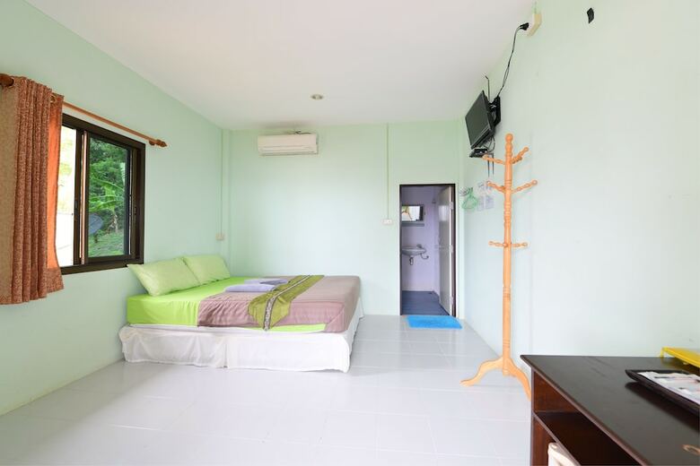 Hotel One More Night Beach