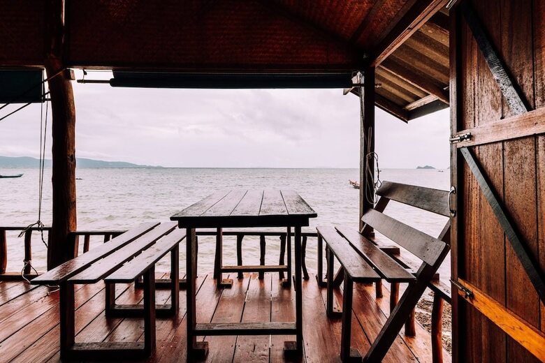 Hotel One More Night Beach