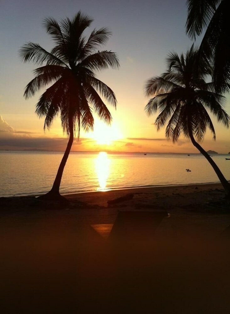 Hotel One More Night Beach