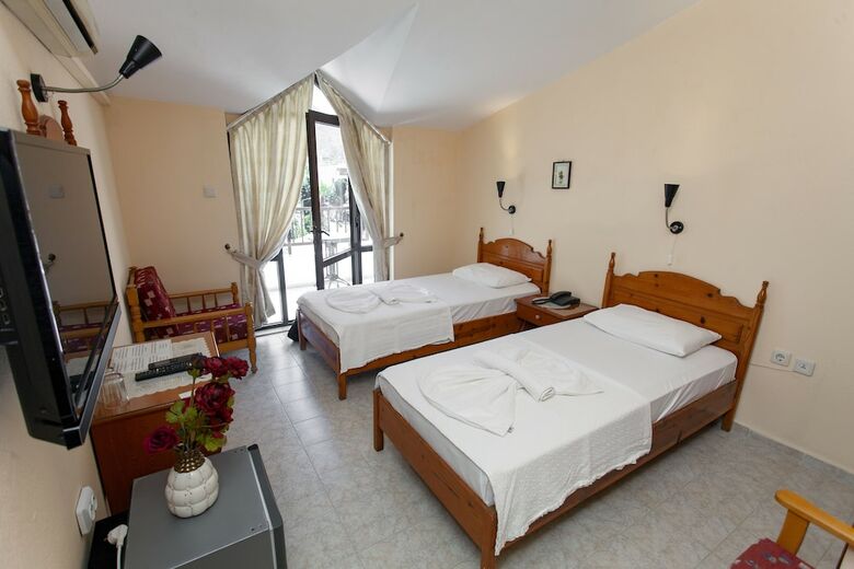 Diplomat Hotel