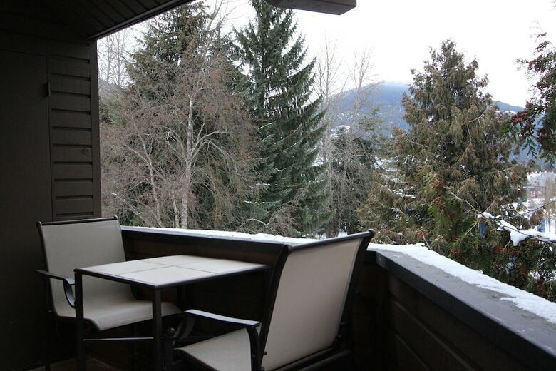 Rainbow Suites By Whistler Retreats