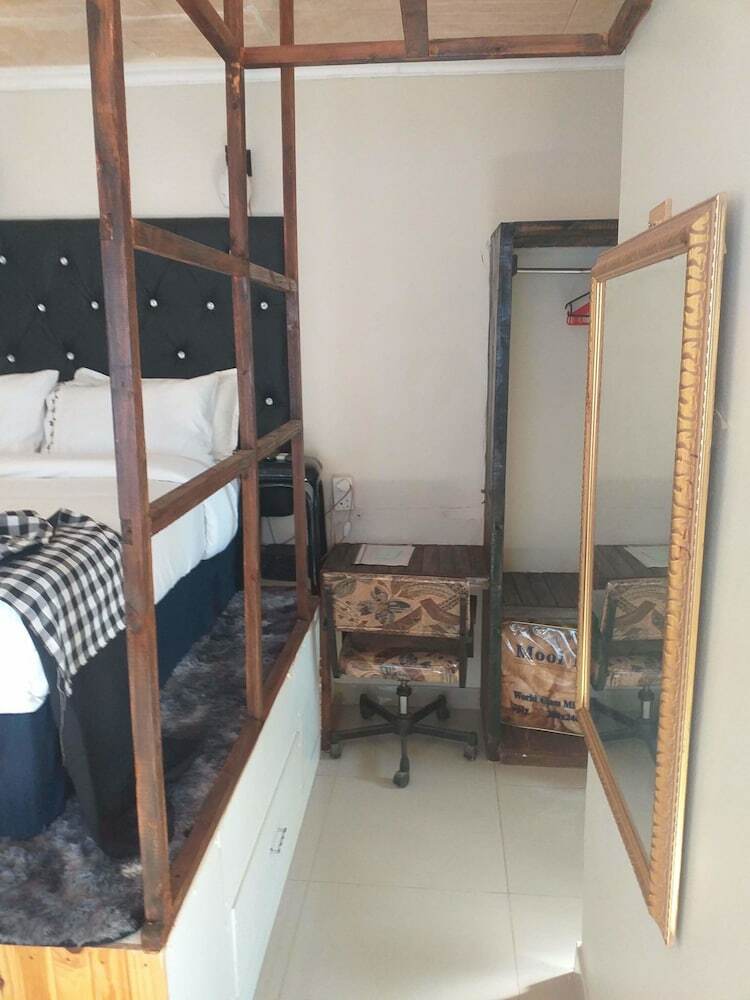 Hotel Sosleepy Bed And Breakfast