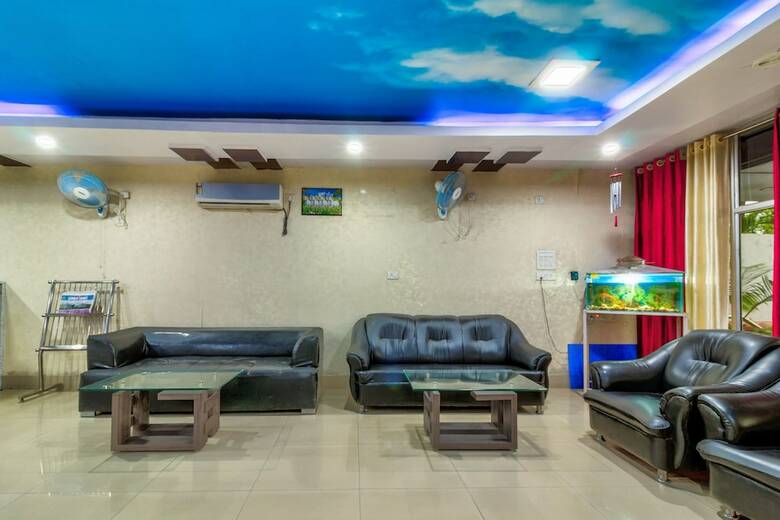 Capital O 35491 Hotel Aryan International
