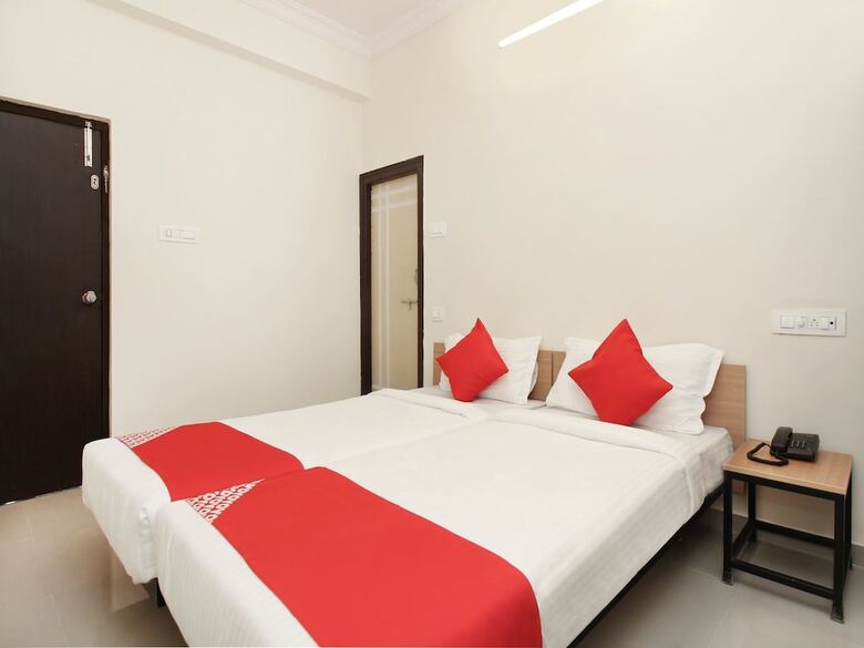 Hotel Oyo Flagship 23620  Vjr Heights  Gachibowli