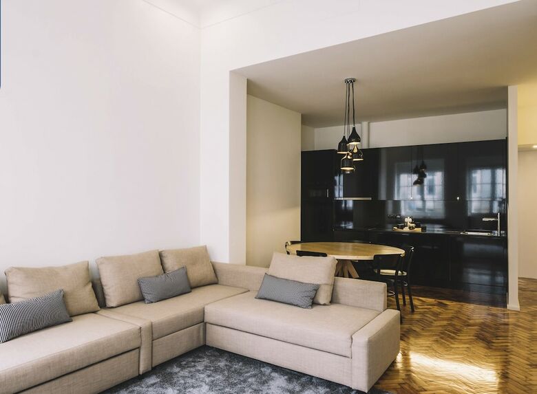Apartamentos Orm - Guindais Muralha Santa Clara And S�