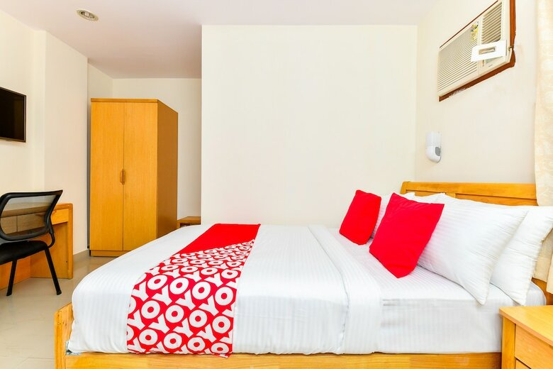 Hotel Oyo Flagship 38119 Tristar Residency