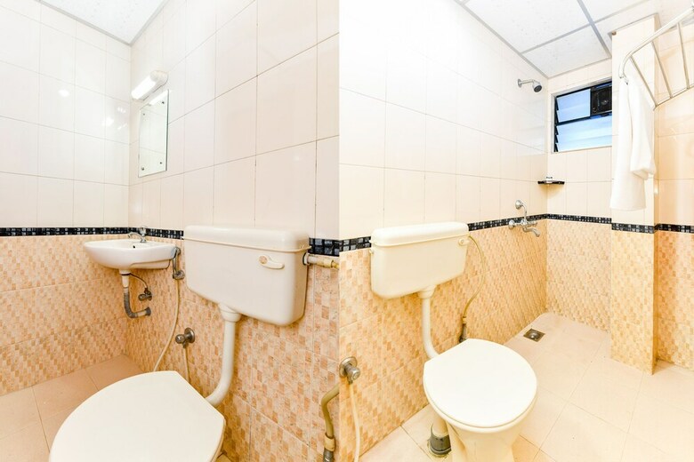 Hotel Oyo Flagship 38119 Tristar Residency