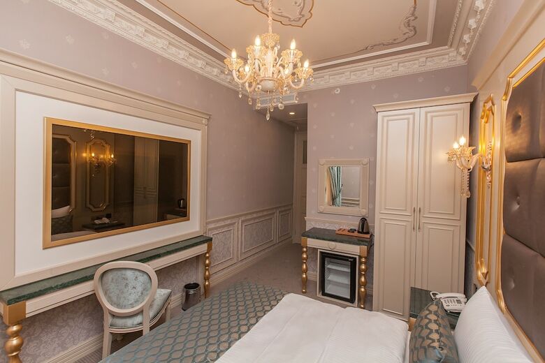 Meserret Palace Hotel