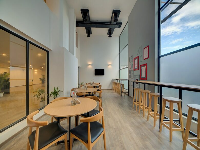 Hotel Oyo Townhouse 111 A3 Empire
