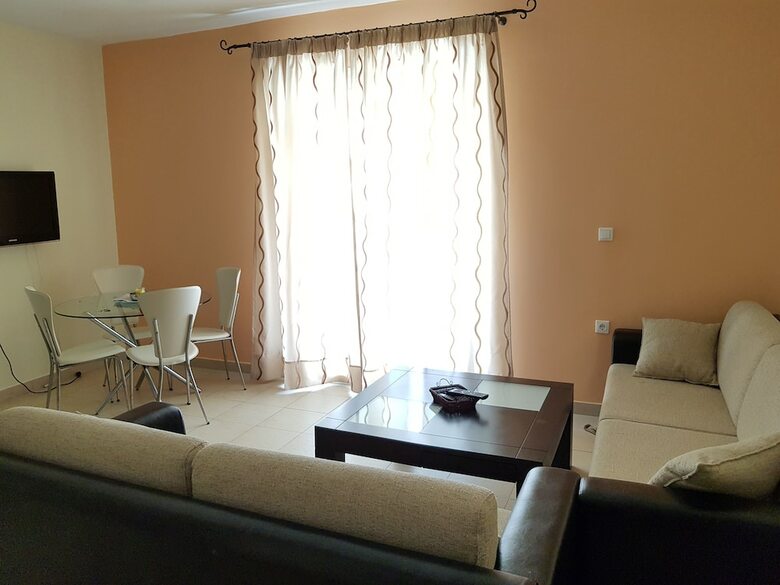Menigos Resort - Comfort 1 Bedroom Apartment - Type Aaa5g