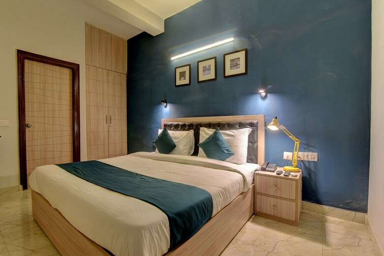 Silverkey Executive Stays 36842 Nazeer Hotel