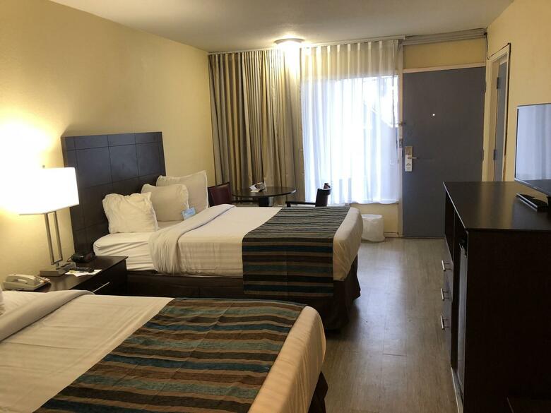 Hotel Days Inn