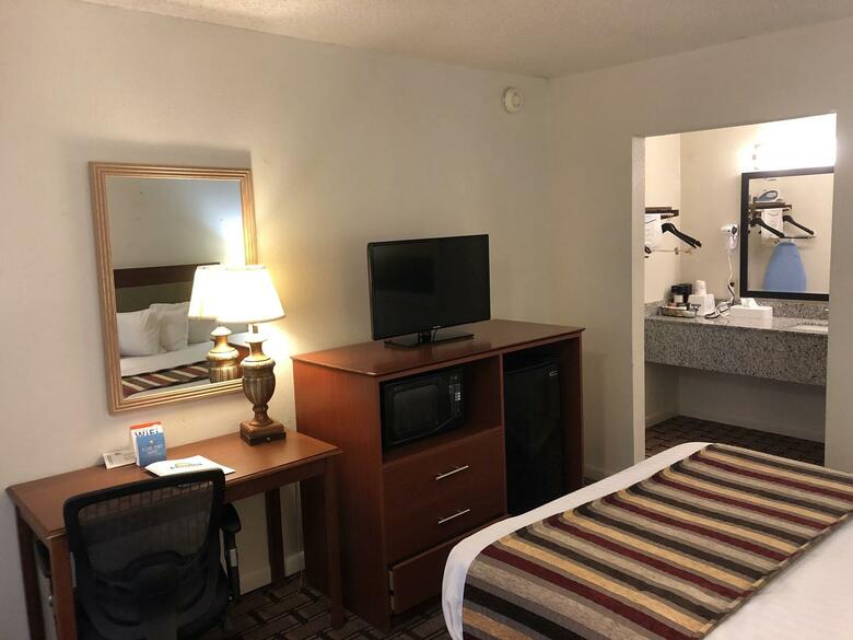 Hotel Days Inn