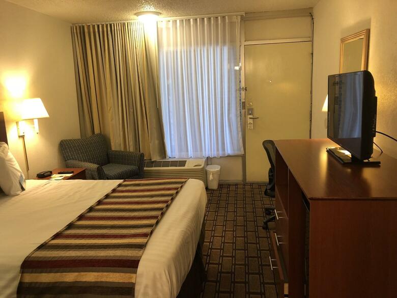 Hotel Days Inn