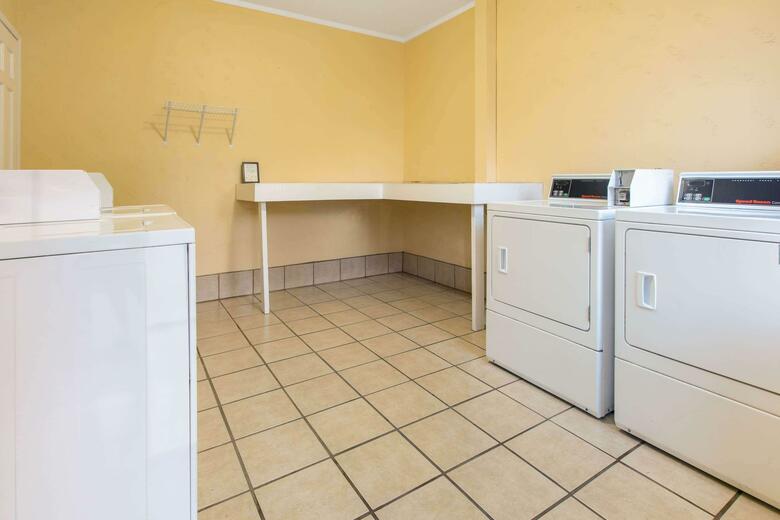 Hotel Days Inn
