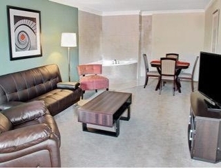 Hotel Marquis Houston Intercontinental Airport