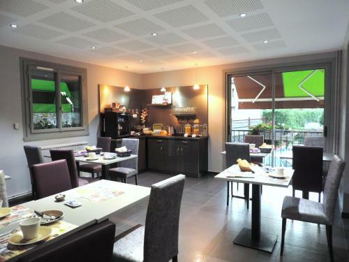 Hotel Logis Auv'h�tel