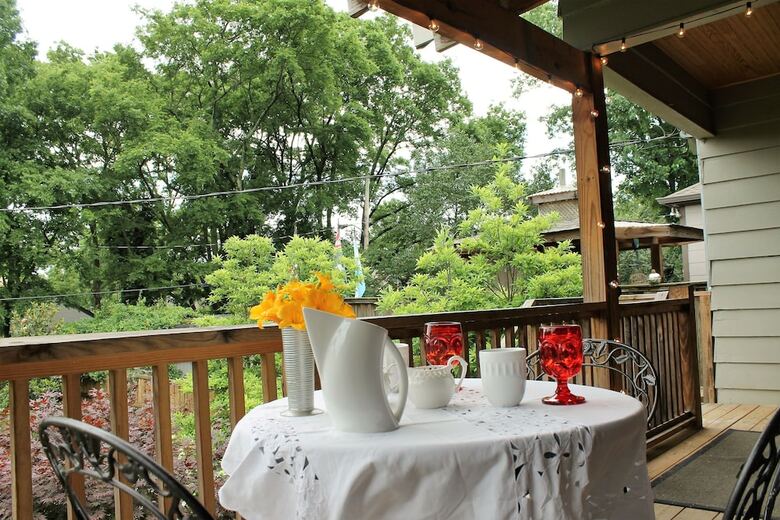 Belmont Blvd Bed And Breakfast