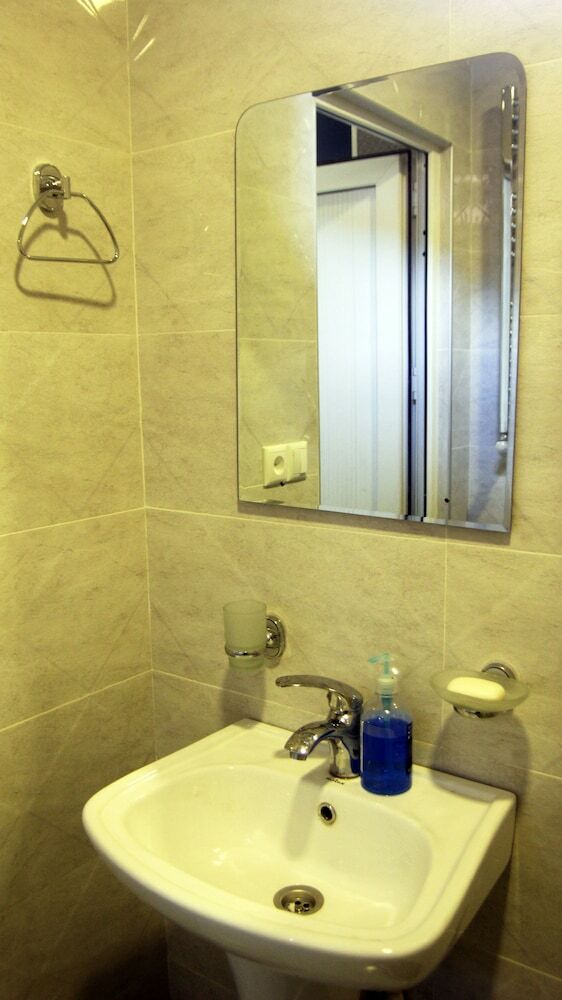 Hotel Bounty Guest House