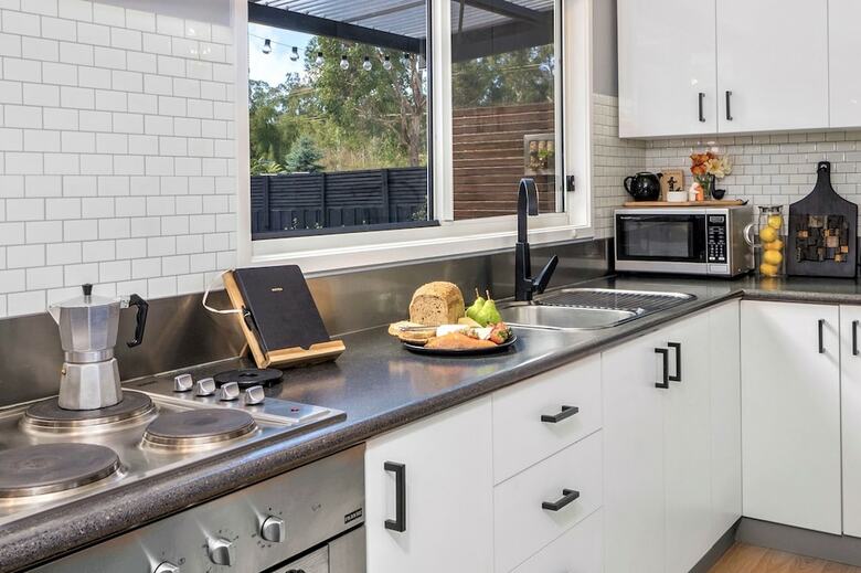Three Beaches - Chic Eco Home Tasmania