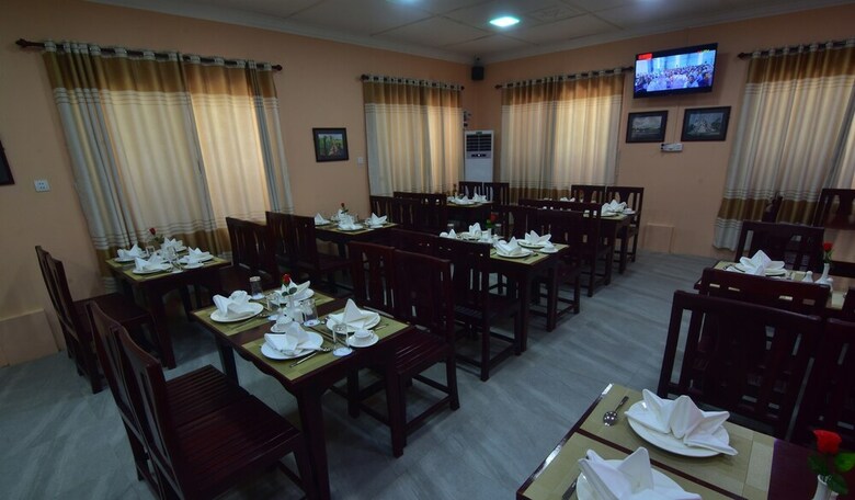 Shwe Pe Ti Hotel