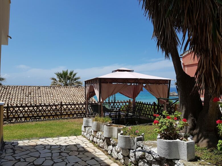 Apartamentos Menigosaa2g No59 2 Storey Maisonette Sea