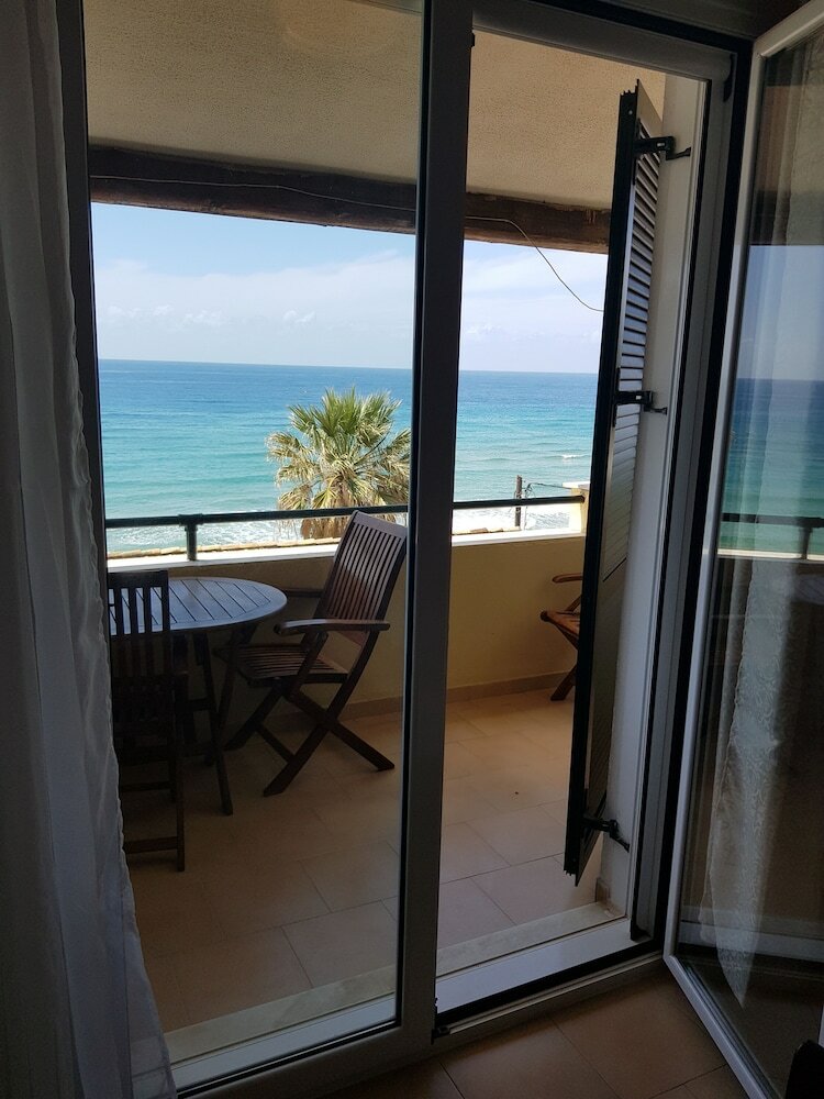 Apartamentos Menigosaa2g No59 2 Storey Maisonette Sea