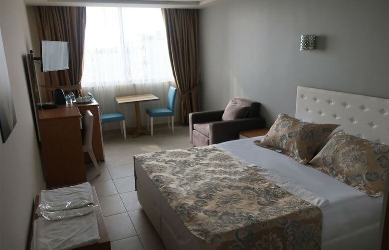 Sunrise Hotel