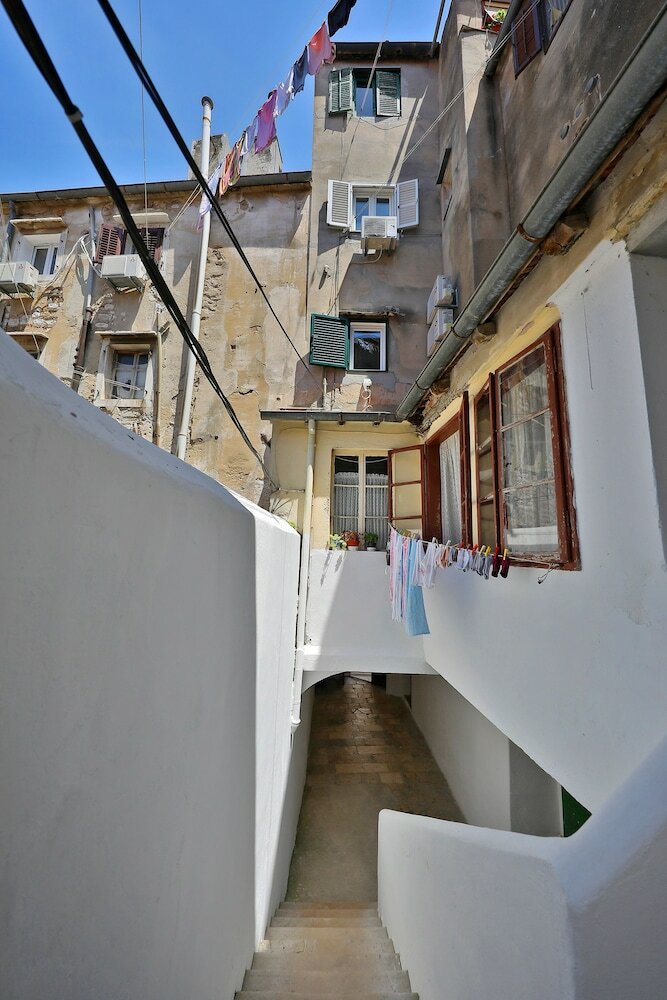 Hotel Pyrotima Apartments