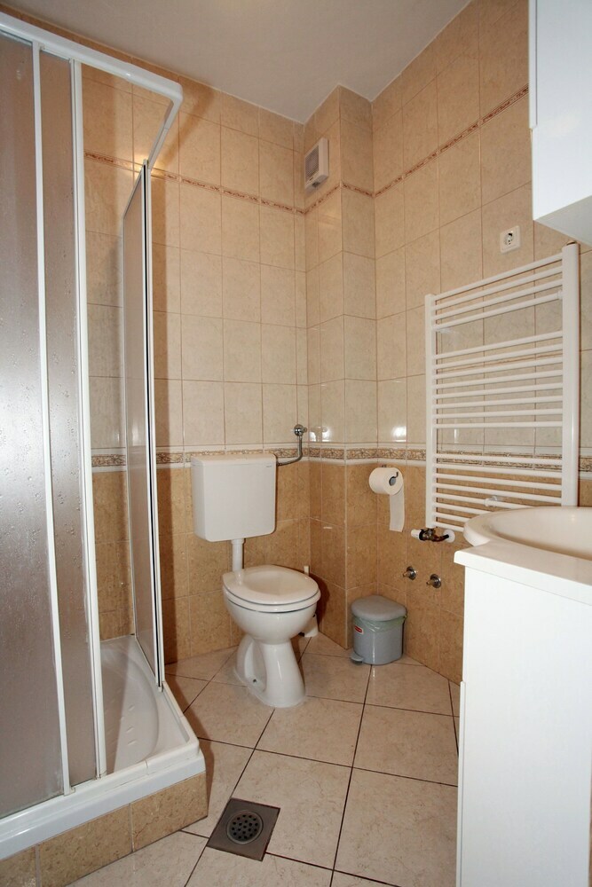 Apartments Jelkica