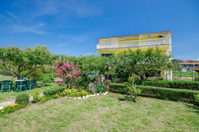 Apartments Boza