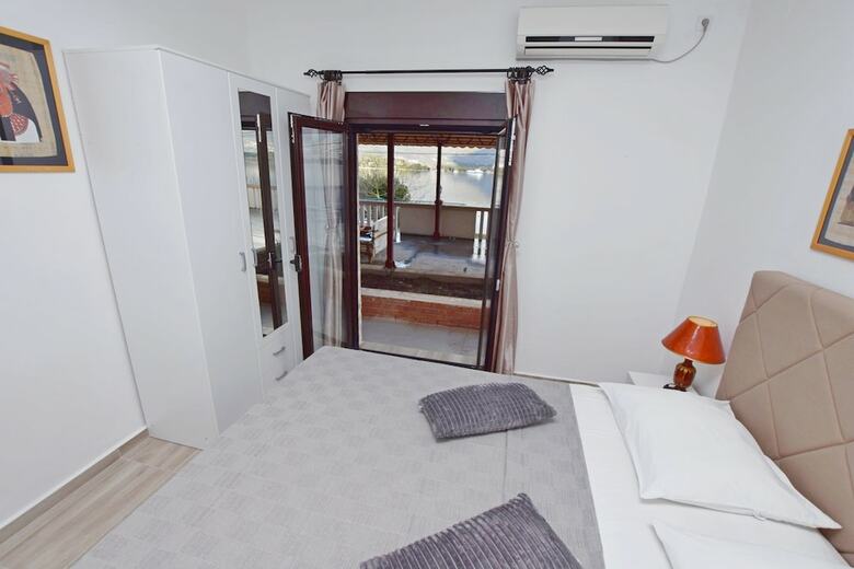 Apartments Klakor Ps