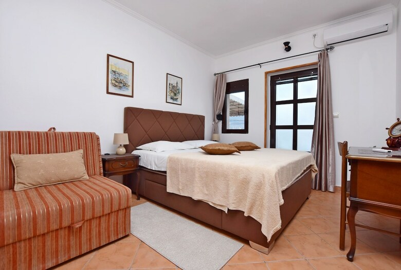 Apartments Klakor Ps
