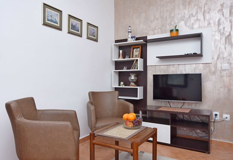 Apartments Klakor Ps